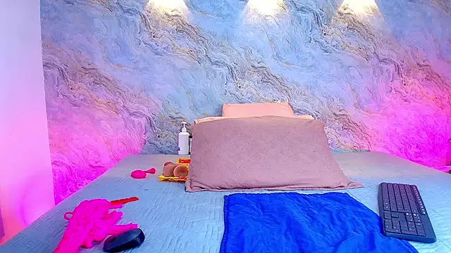 abbyrouss  online show from 10-21-25, 03:07