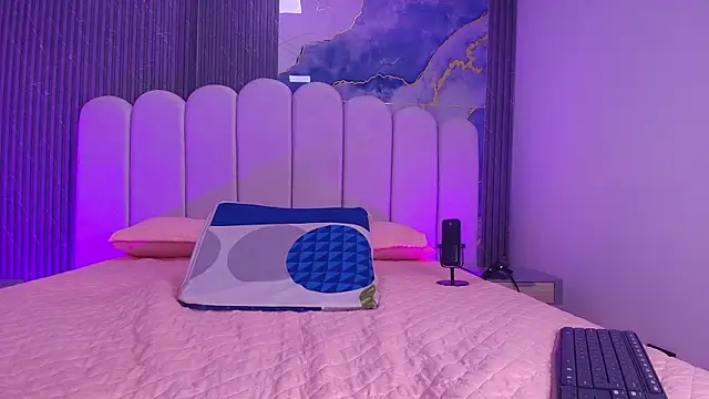 abbyrouss  online show from 04-18-26, 03:10