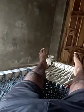 Snapshot of pus_ylover chatting on 10-11-25, 08:35 pus ylover online show from 10-11-25, 08:35