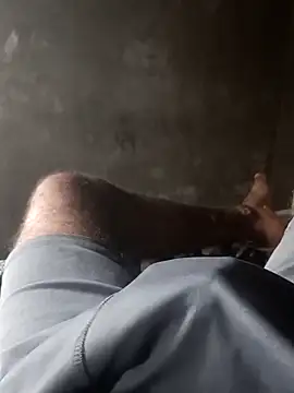 Snapshot of pus_ylover chatting on 11-01-25, 08:05 pus ylover online show from 11-01-25, 08:05