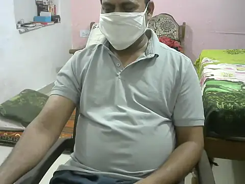 Famit025 online show from 04-12-26, 06:13