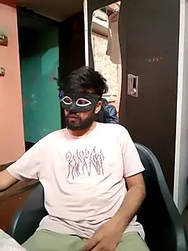 soniriyaa010101 online show from 03-03-26, 06:03