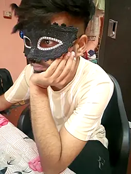 soniriyaa010101 online show from 03-13-26, 08:43