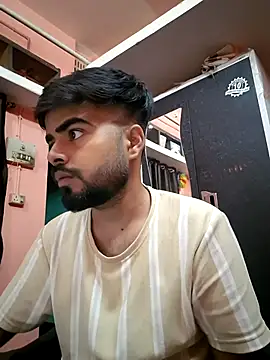 soniriyaa010101 online show from 04-05-26, 09:45