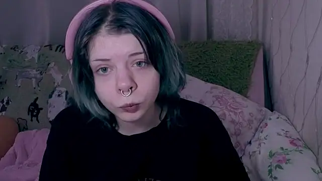 Alice Zev online show from 04-04-26, 02:43