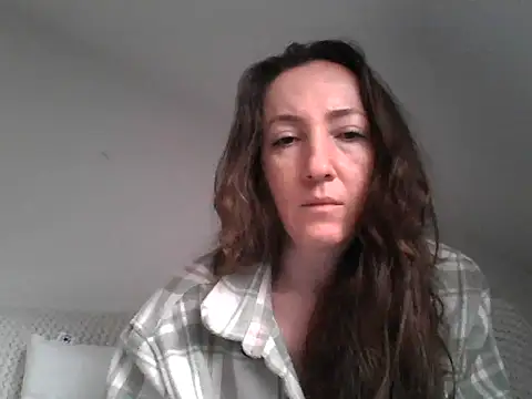 Snapshot of Valessya chatting on 05-06-26, 03:50 Valessya online show from 05-06-26, 03:50
