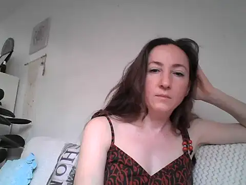 Snapshot of Valessya chatting on 06-16-26, 05:37 Valessya online show from 06-16-26, 05:37