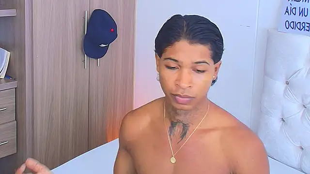 Snapshot of cassian_gold chatting on 06-02-26, 09:39 cassian gold online show from 06-02-26, 09:39