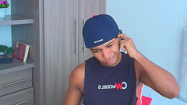 Snapshot of cassian_gold chatting on 06-04-26, 02:45 cassian gold online show from 06-04-26, 02:45