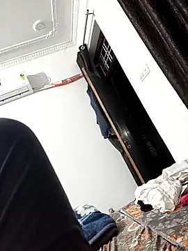 Snapshot of Chanderi19 chatting on 02-28-26, 04:08 Chanderi19 online show from 02-28-26, 04:08