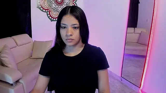 Candy fox 19 online show from 03-06-26, 01:51