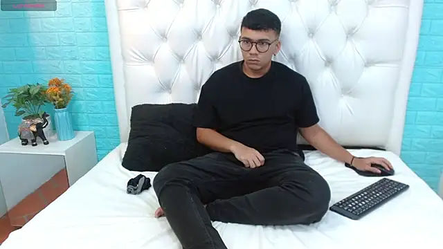 titanxero online show from 09-20-25, 12:50