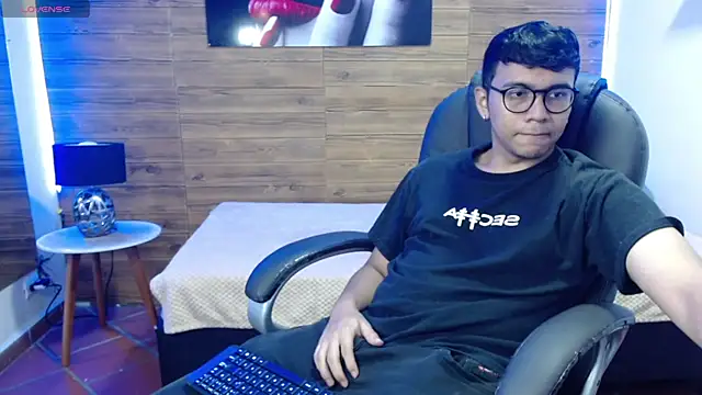 titanxero online show from 10-19-25, 12:50