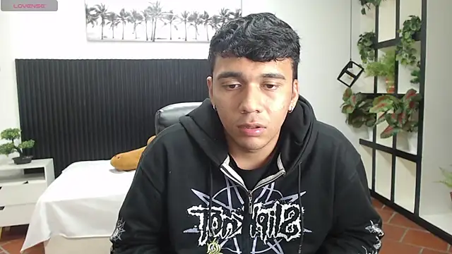 titanxero online show from 11-23-25, 12:38