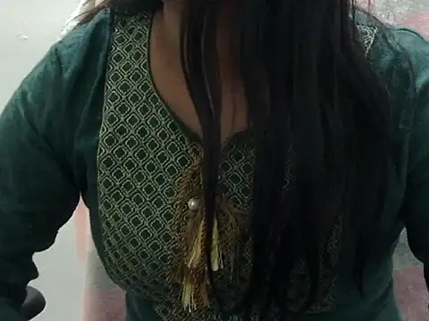 Snapshot of kannu_sexy chatting on 03-14-26, 05:29 kannu sexy online show from 03-14-26, 05:29