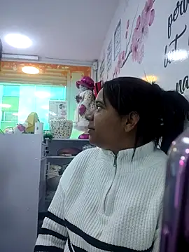 Snapshot of MelissaCooper__ chatting on 12-05-25, 05:09 MelissaCooper online show from 12-05-25, 05:09