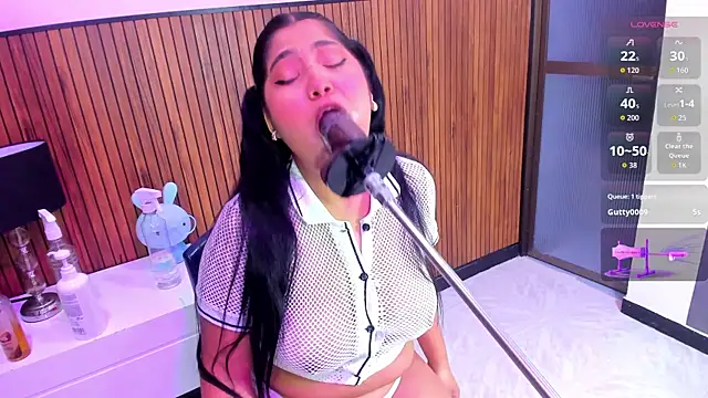 mysticlatina1 online show from 10-17-25, 12:08