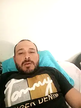 Snapshot of javi-tunene chatting on 09-29-25, 08:13 javi-tunene online show from 09-29-25, 08:13