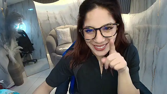 Snapshot of nadia_r_ chatting on 07-21-26, 07:49 nadia r online show from 07-21-26, 07:49