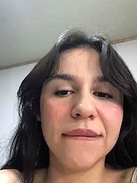 Snapshot of Daniela-rosee chatting on 12-20-25, 01:23 Daniela-rosee online show from 12-20-25, 01:23