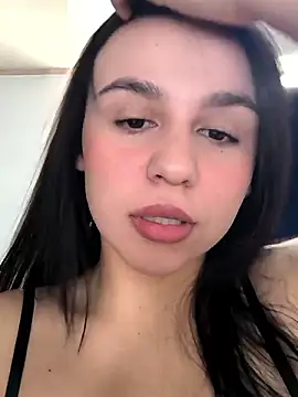 Snapshot of Daniela-rosee chatting on 01-18-26, 06:34 Daniela-rosee online show from 01-18-26, 06:34