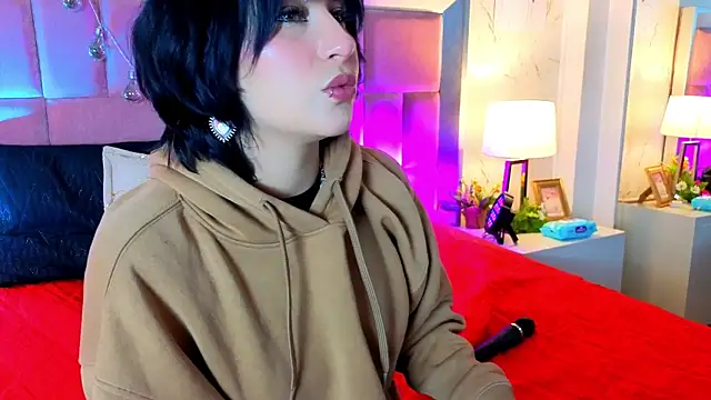 RobinBennett online show from 05-18-26, 01:39
