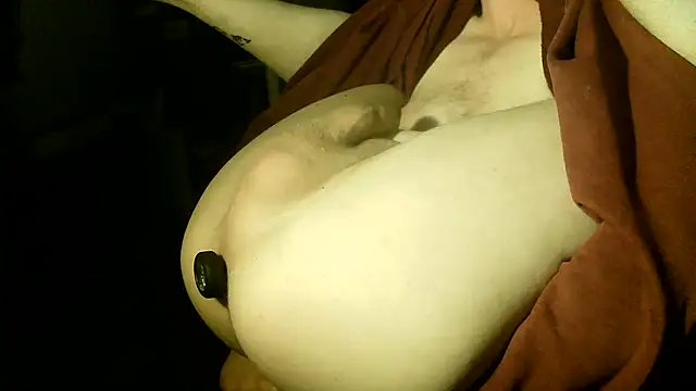 Snapshot of rzalza chatting on 09-30-25, 01:32 rzalza online show from 09-30-25, 01:32