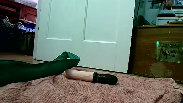 Snapshot of rzalza chatting on 01-06-26, 02:48 rzalza online show from 01-06-26, 02:48