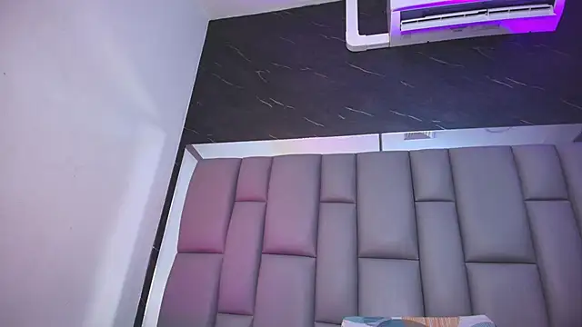 kissme luna online show from 11-22-25, 07:13