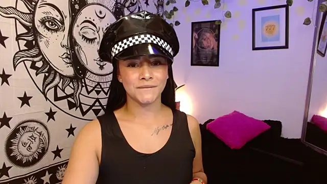 MarilynWhite  online show from 10-27-25, 10:36