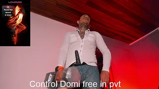 Snapshot of Maxpower777 chatting on 12-17-25, 11:33 Maxpower777 online show from 12-17-25, 11:33