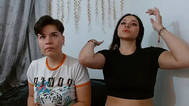 AmbarAndValery online show from 10-05-25, 03:05