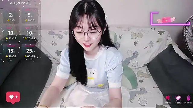 Snapshot of baby-yaya20 chatting on 05-06-26, 10:20 baby-yaya20 online show from 05-06-26, 10:20