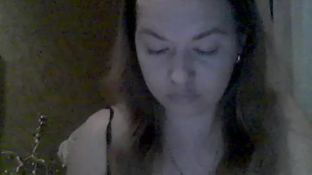 Snapshot of Mironaa chatting on 05-26-26, 08:27 Mironaa online show from 05-26-26, 08:27