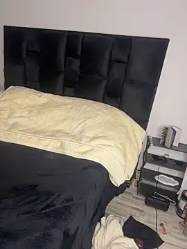 Viithoney online show from 02-06-26, 12:04