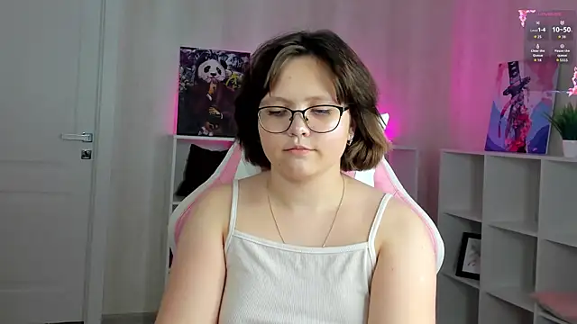 Mila  Cutee online show from 11-05-25, 09:20