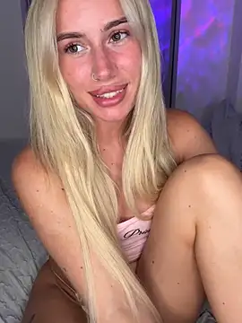 SexySaraxxoo online show from 06-02-26, 11:18