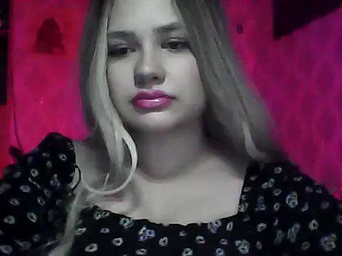 Snapshot of Felira chatting on 07-03-26, 07:20 Felira online show from 07-03-26, 07:20