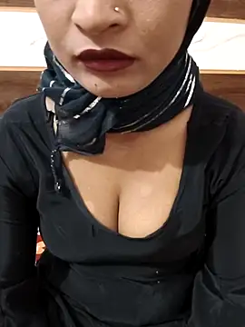 Snapshot of Itz_Mayra_ chatting on 10-19-25, 06:14 Itz Mayra online show from 10-19-25, 06:14