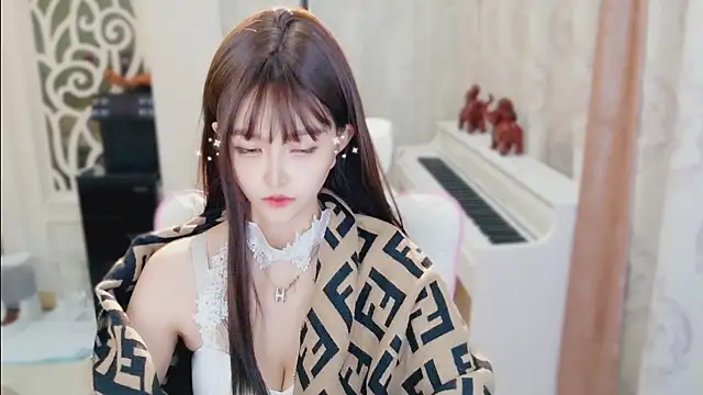 Aurora-77 online show from 10-24-25, 02:57