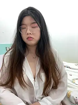 Snapshot of xxwang20 chatting on 02-25-26, 04:05 xxwang20 online show from 02-25-26, 04:05