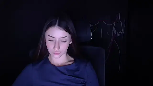 Snapshot of AlisaBubbles chatting on 10-08-25, 05:38 AlisaBubbles online show from 10-08-25, 05:38