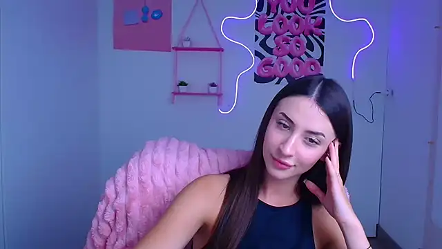 Snapshot of AlisaBubbles chatting on 10-25-25, 11:40 AlisaBubbles online show from 10-25-25, 11:40