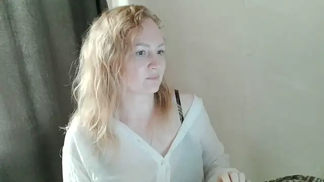Snapshot of Zaliraa chatting on 07-06-26, 03:03 Zaliraa online show from 07-06-26, 03:03