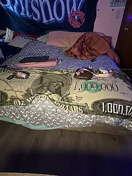 shortywidaphatty online show from 11-12-25, 04:07