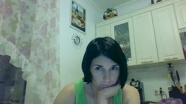 Snapshot of Zorayyaa chatting on 07-07-26, 08:02 Zorayyaa online show from 07-07-26, 08:02