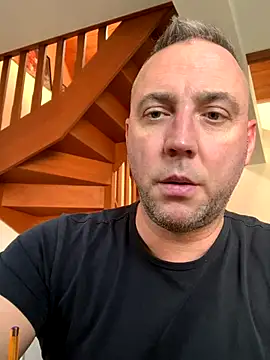 Marronglace1 online show from 12-15-25, 01:15