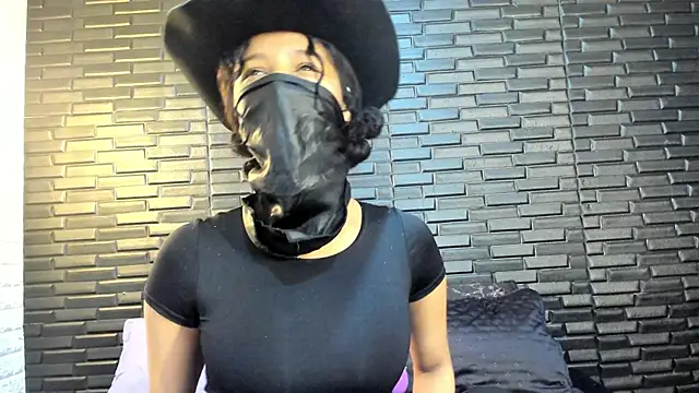 Snapshot of ElJardinEspanol chatting on 10-02-25, 11:39 ElJardinEspanol online show from 10-02-25, 11:39