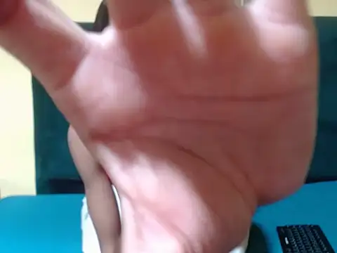 Snapshot of Freaky-Nicky18 chatting on 11-09-25, 07:50 Freaky-Nicky18 online show from 11-09-25, 07:50