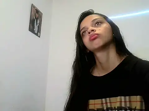 lucy babyy online show from 10-16-25, 01:23